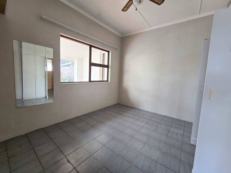 2 Bedroom Property for Sale in Stilbaai Wes Western Cape